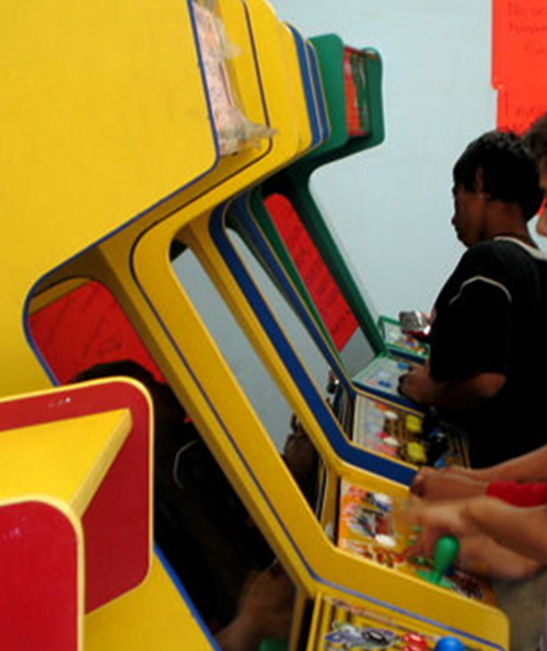 Indoor Games : Honeyberg Resort